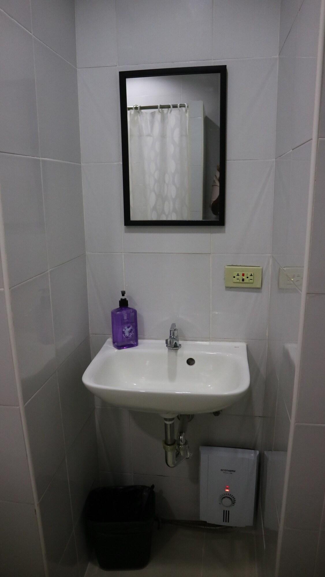 Doniti Suites And Events Place Mandaluyong Kültér fotó