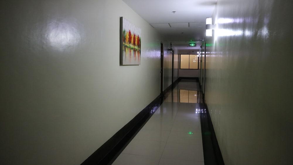 Doniti Suites And Events Place Mandaluyong Kültér fotó