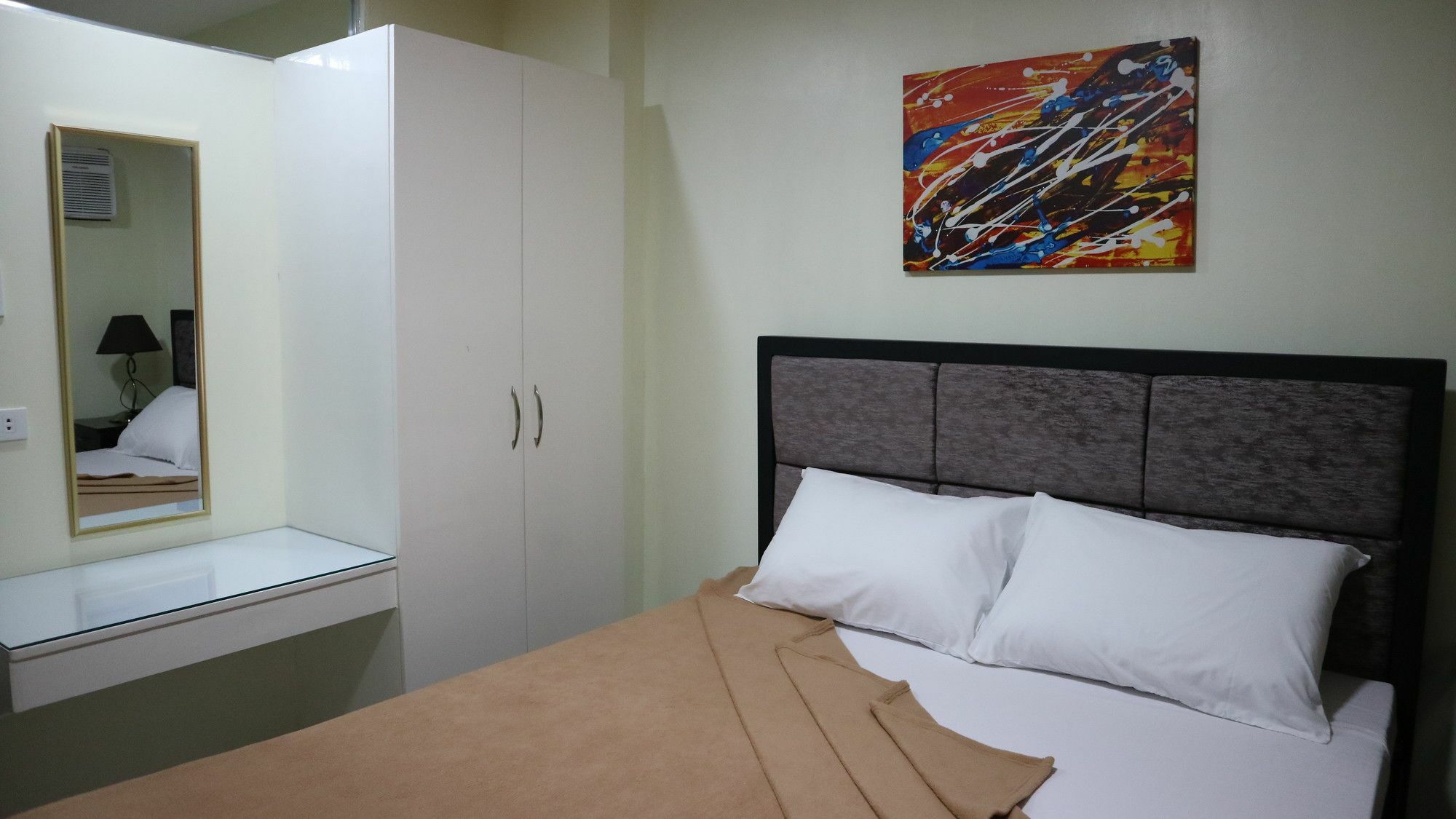 Doniti Suites And Events Place Mandaluyong Kültér fotó