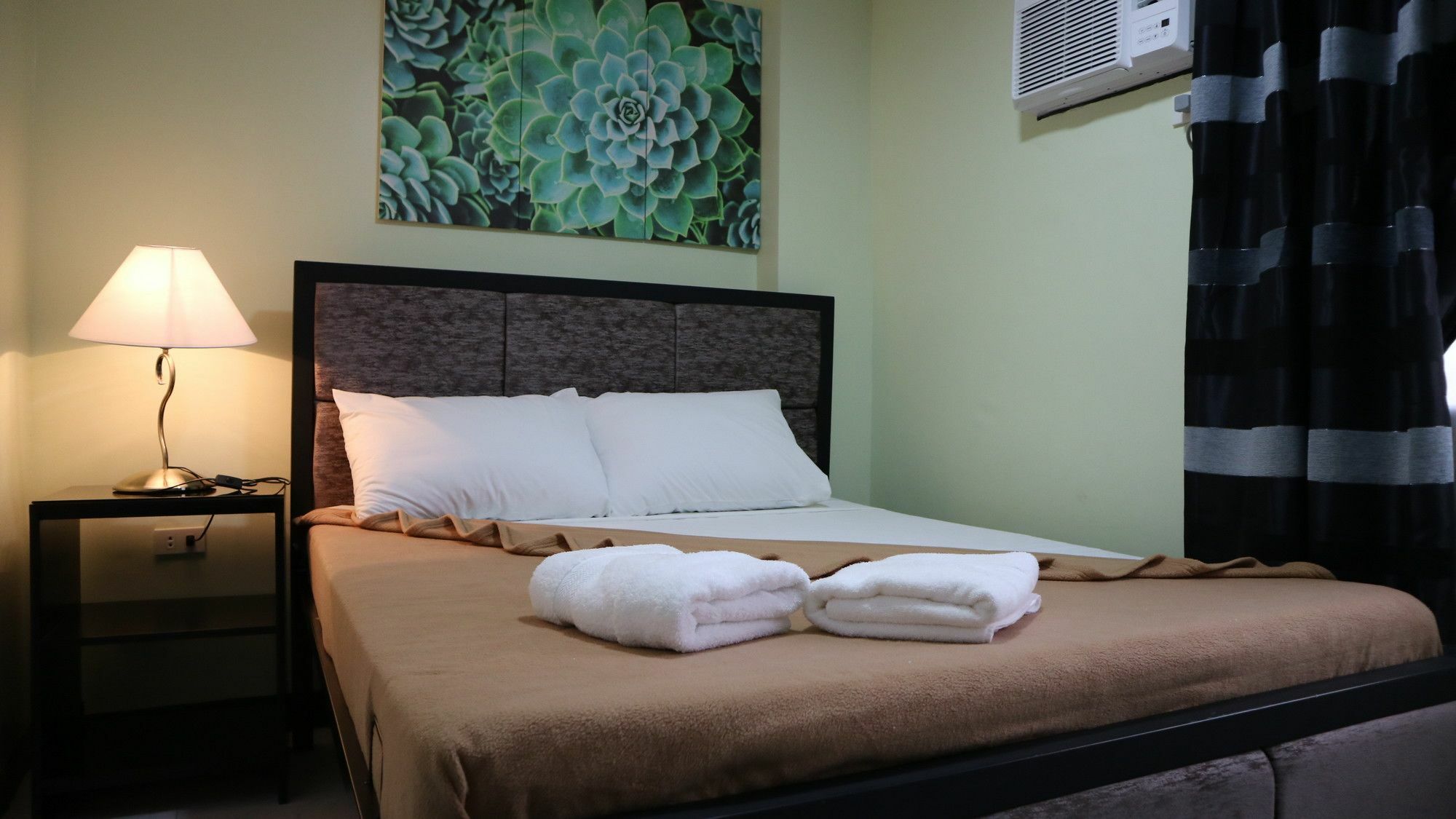Doniti Suites And Events Place Mandaluyong Kültér fotó